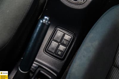 2016 Toyota Aqua - Thumbnail