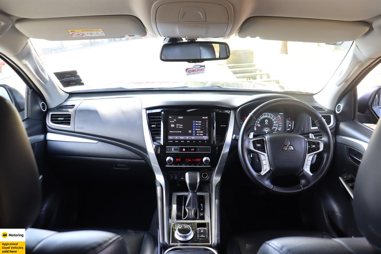 2023 Mitsubishi Pajero Sport