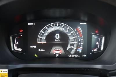 2023 Mitsubishi Pajero Sport - Thumbnail