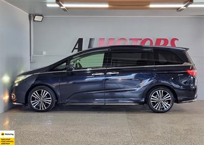 2014 Honda Odyssey - Thumbnail