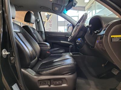 2011 Hyundai Santa Fe - Thumbnail