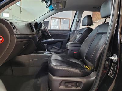 2011 Hyundai Santa Fe - Thumbnail