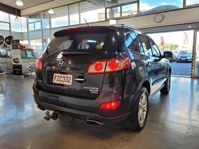 2011 Hyundai Santa Fe - Thumbnail