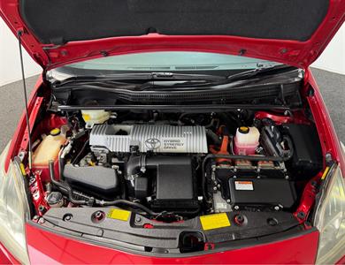 2014 Toyota Prius - Thumbnail