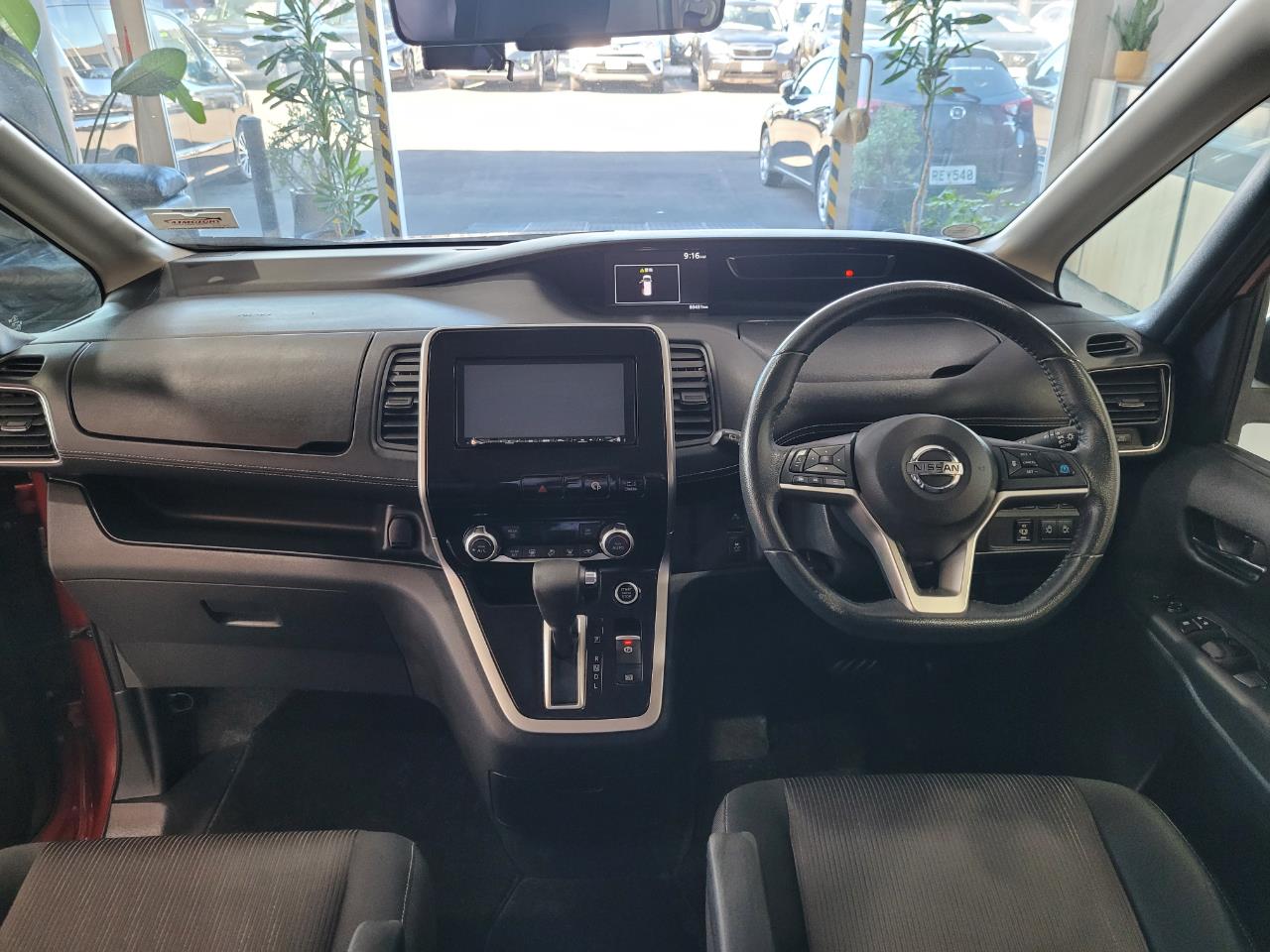 2017 Nissan Serena