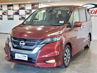2017 Nissan Serena - Thumbnail
