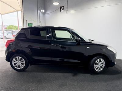 2017 Suzuki Swift - Thumbnail