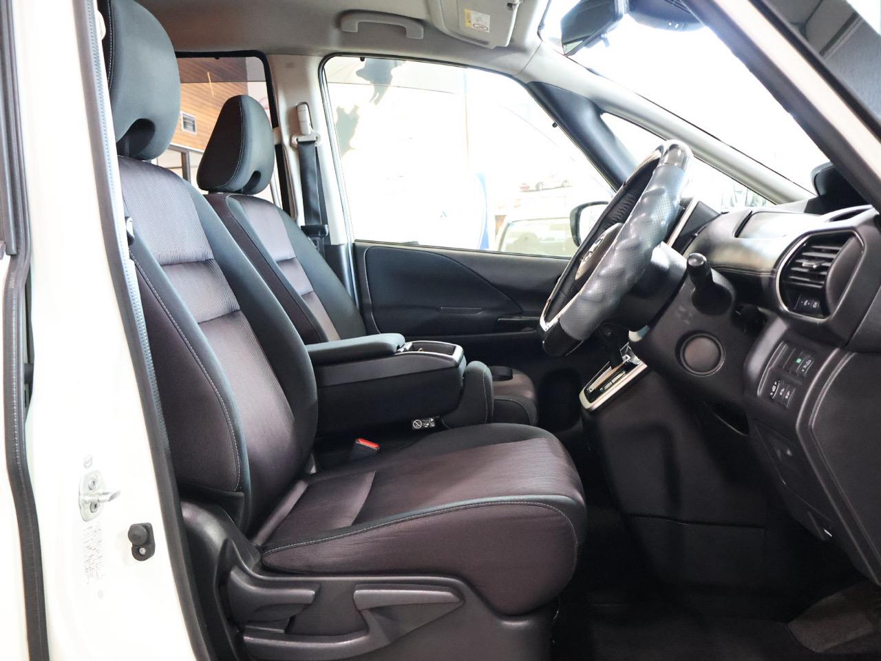 2016 Nissan Serena