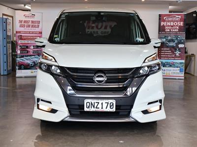 2016 Nissan Serena - Thumbnail