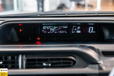 2015 Toyota Aqua - Thumbnail