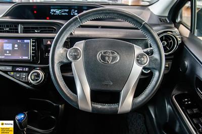 2015 Toyota Aqua - Thumbnail