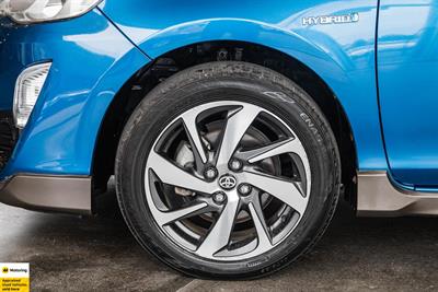 2015 Toyota Aqua - Thumbnail