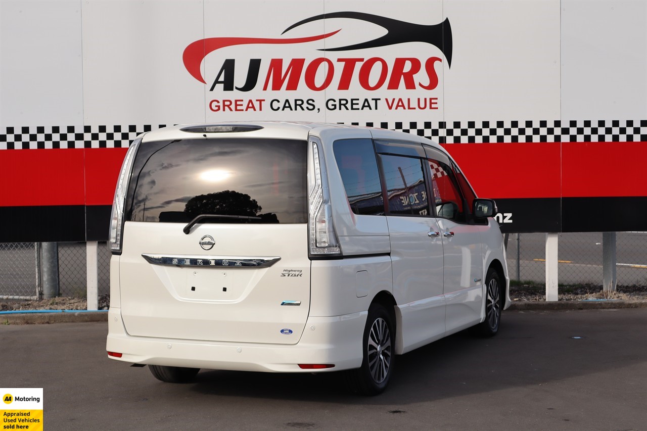 2015 Nissan Serena