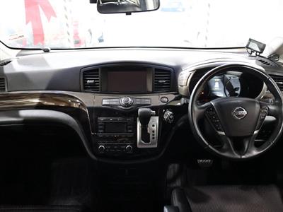 2015 Nissan Elgrand - Thumbnail