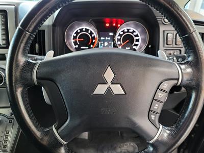 2014 Mitsubishi Delica - Thumbnail