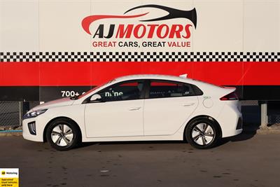 2022 Hyundai IONIQ - Thumbnail