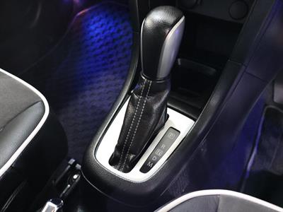 2015 Suzuki Swift - Thumbnail