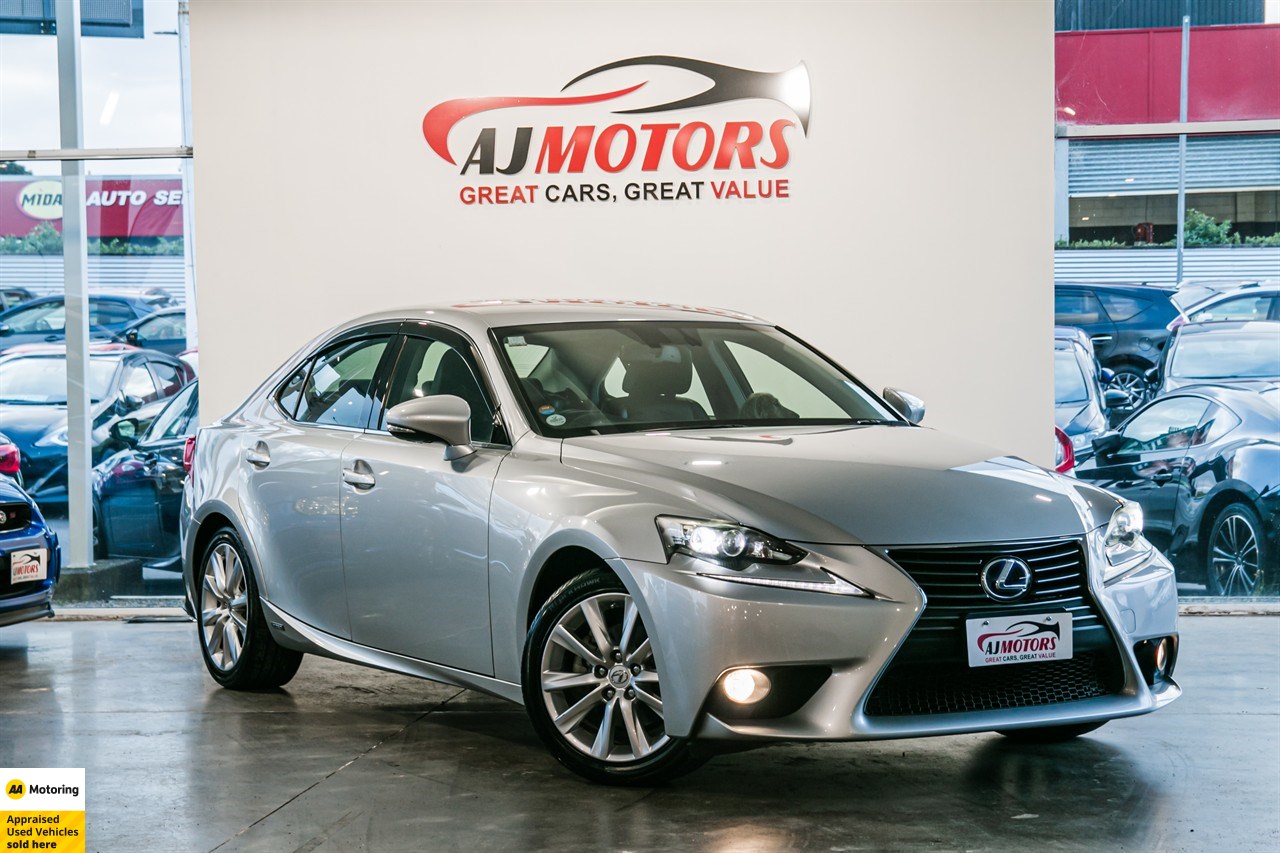2013 Lexus IS 4D