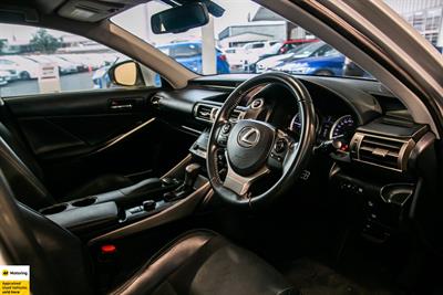 2013 Lexus IS 4D - Thumbnail