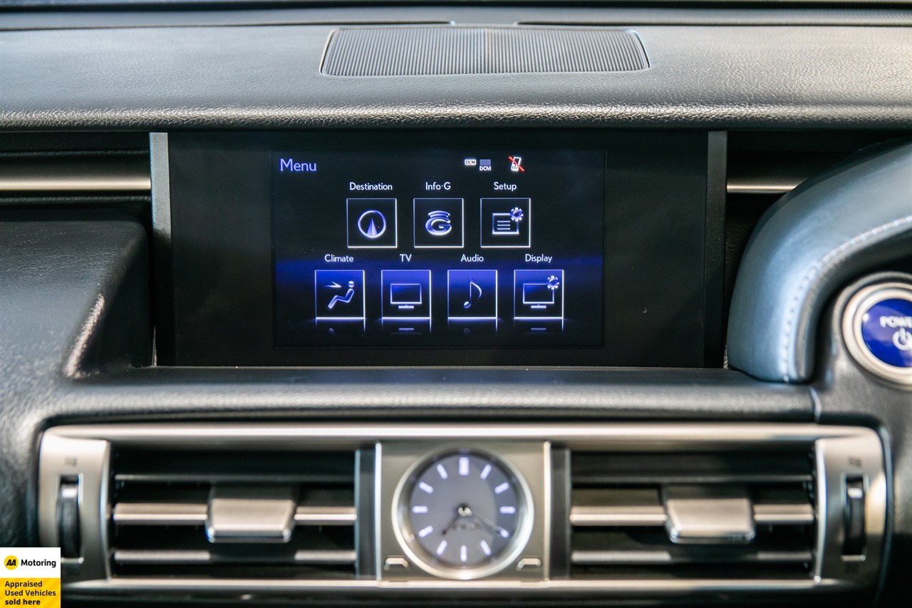 2013 Lexus IS 4D