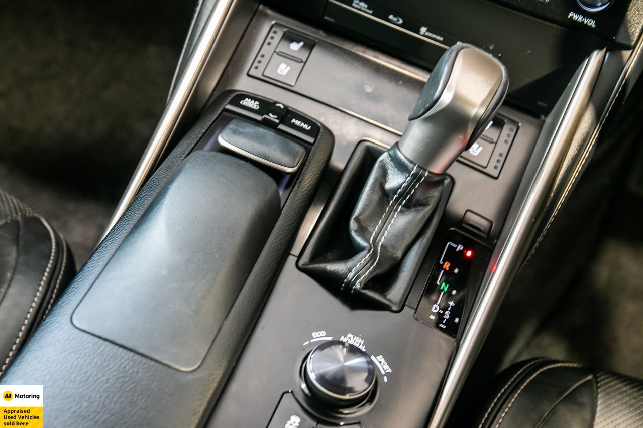 2013 Lexus IS 4D