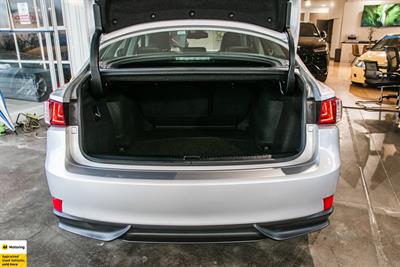 2013 Lexus IS 4D - Thumbnail