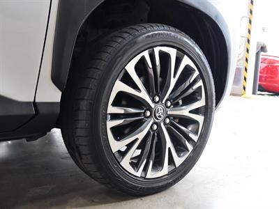 2020 Toyota YARIS CROSS - Thumbnail