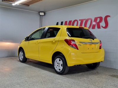 2014 Toyota Vitz - Thumbnail