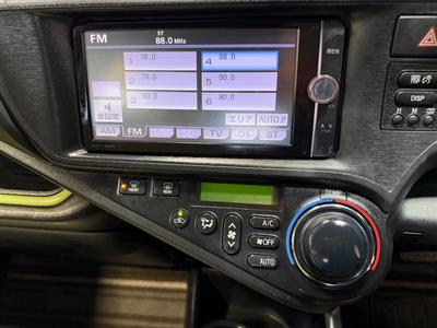 2012 Toyota Aqua - Thumbnail