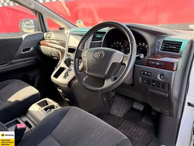 2012 Toyota Vellfire - Thumbnail