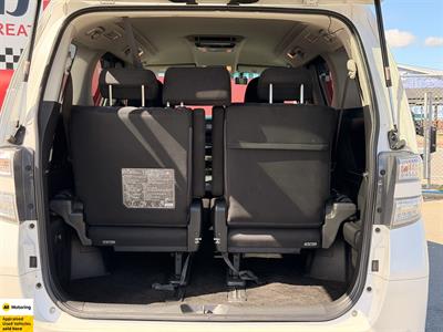 2012 Toyota Vellfire - Thumbnail