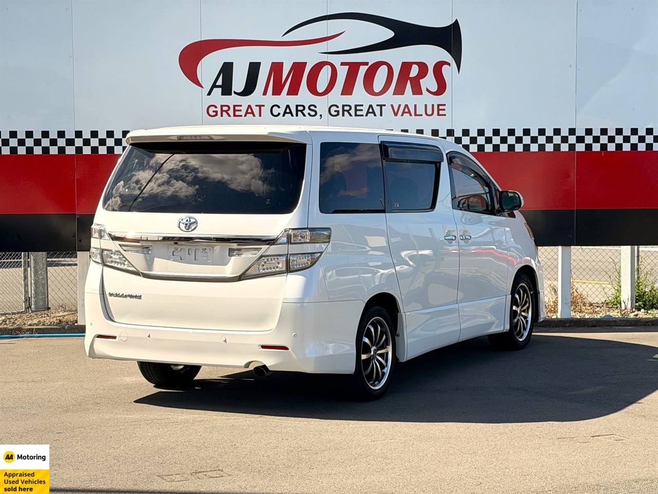 2012 Toyota Vellfire