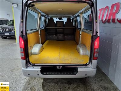 2020 Toyota Hiace - Thumbnail