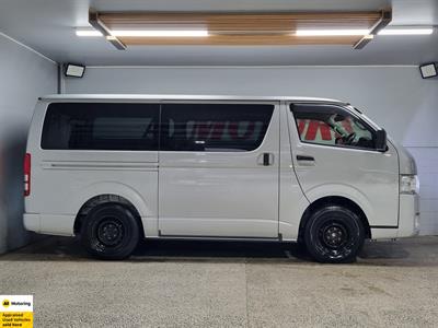 2020 Toyota Hiace - Thumbnail