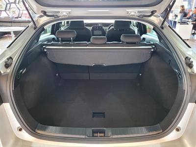 2019 Toyota Prius - Thumbnail