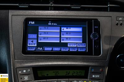 2014 Toyota Prius - Thumbnail
