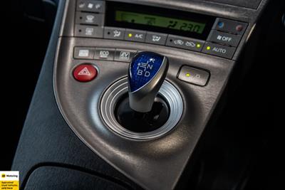 2014 Toyota Prius - Thumbnail