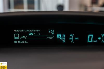 2014 Toyota Prius - Thumbnail