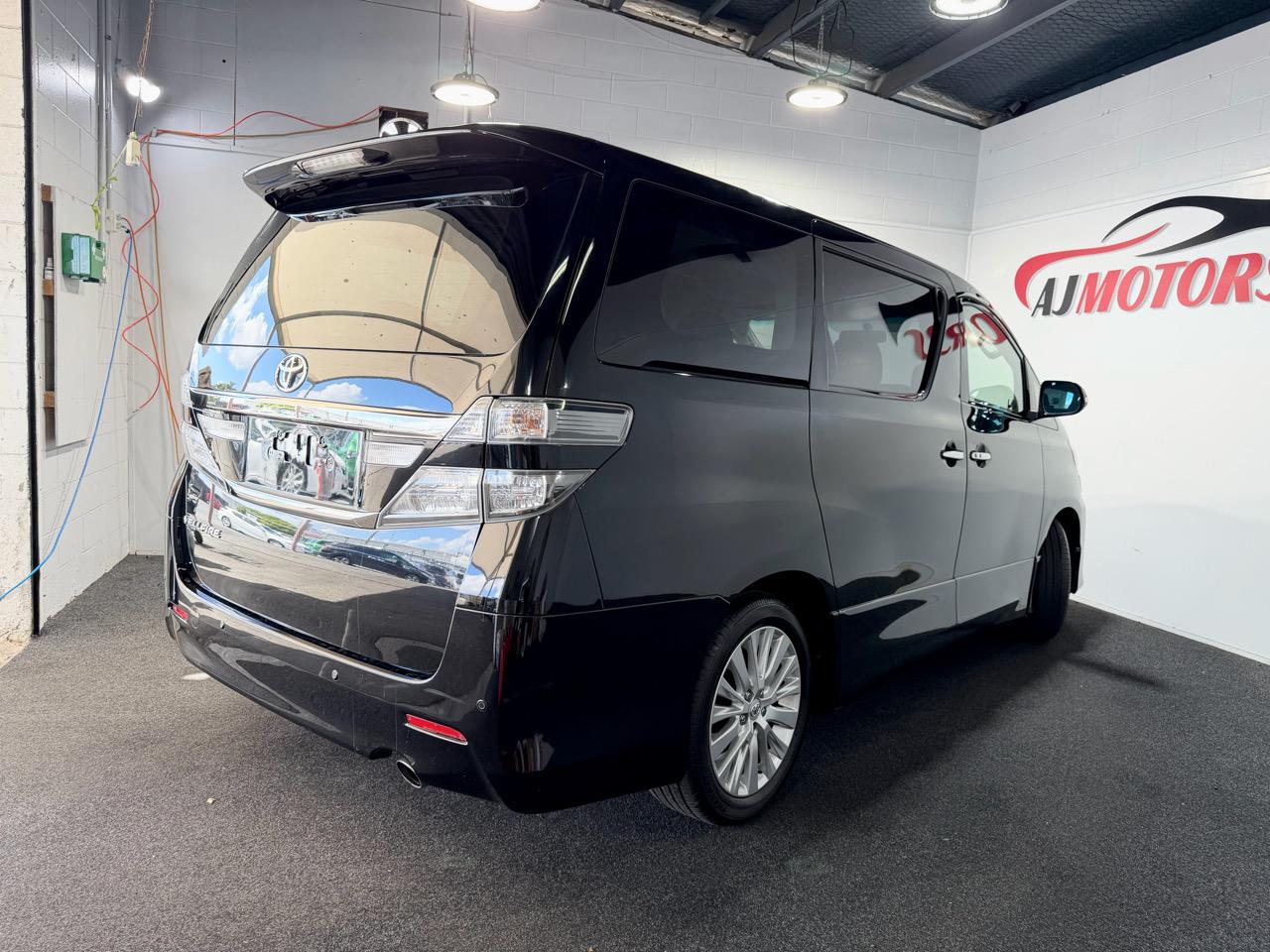 2012 Toyota Vellfire