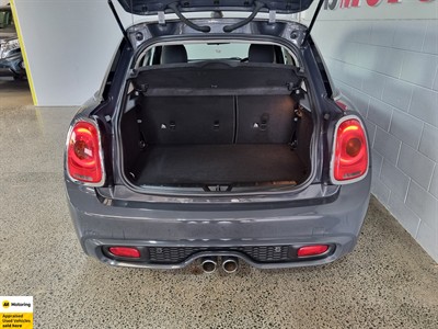 2017 Mini Cooper - Thumbnail