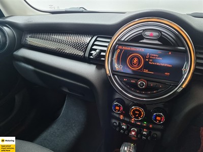2017 Mini Cooper - Thumbnail