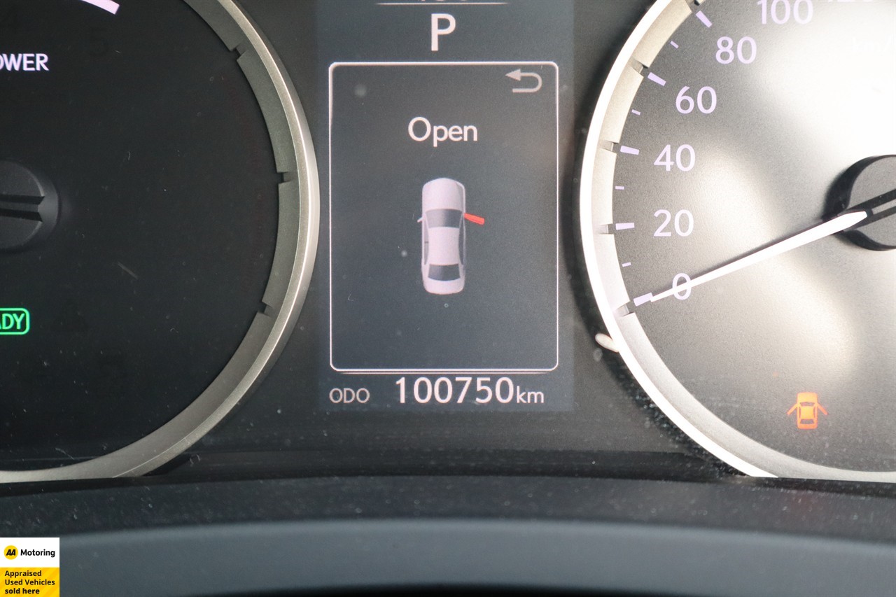 2014 Lexus IS 300h
