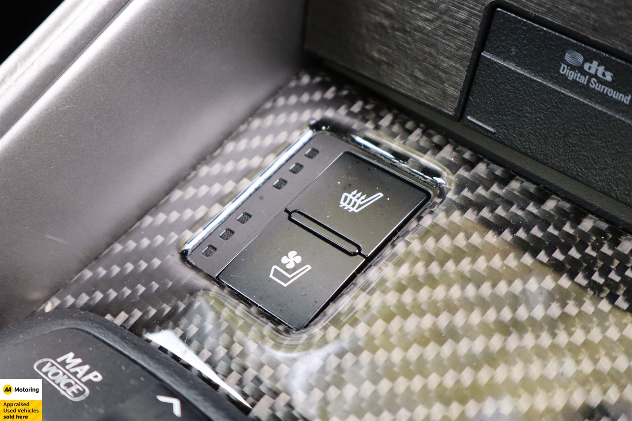 2014 Lexus IS 300h