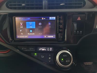 2015 Toyota Aqua - Thumbnail