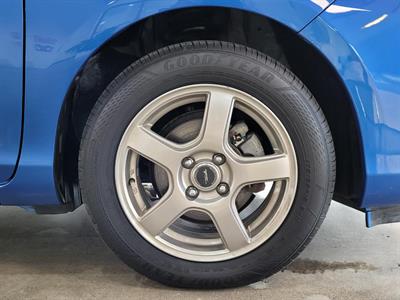 2015 Toyota Aqua - Thumbnail