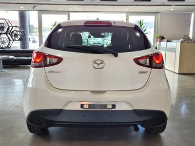 2015 Mazda Demio - Thumbnail