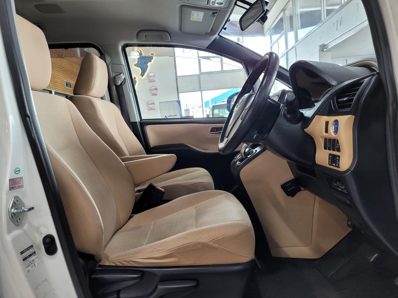 2014 Toyota Noah