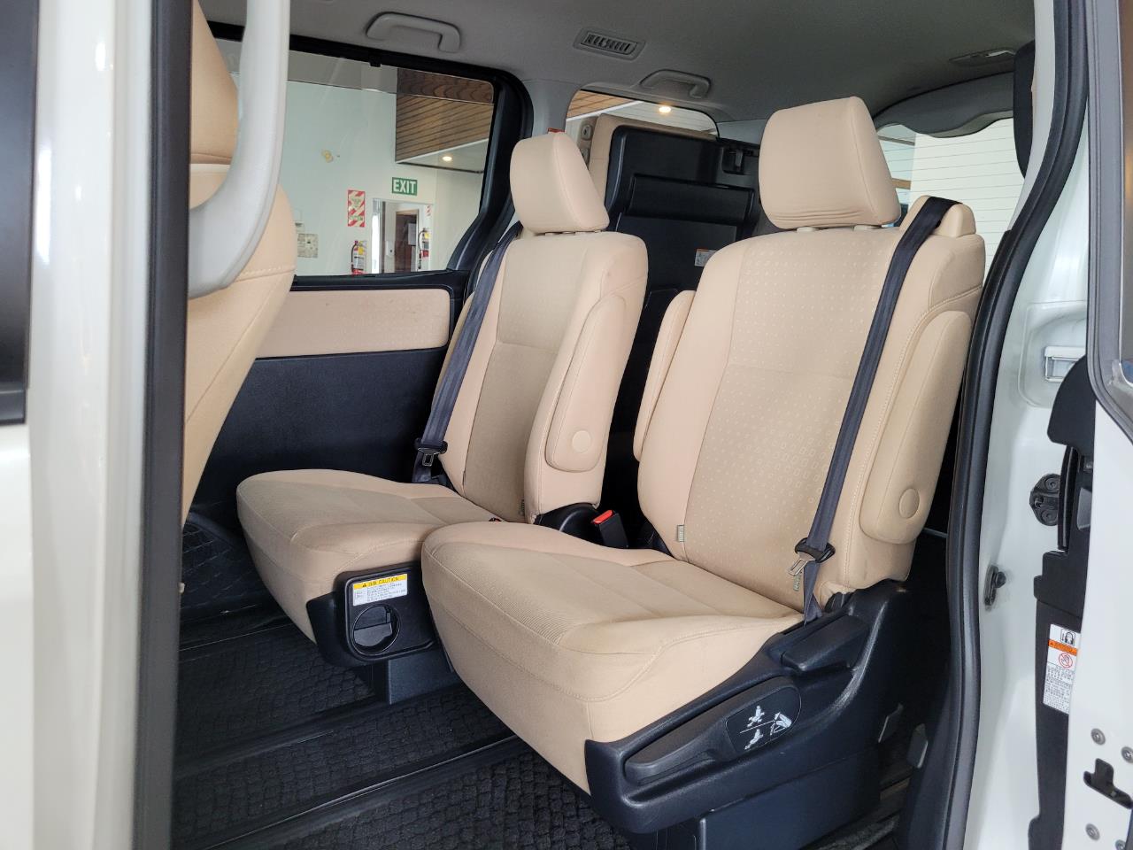2014 Toyota Noah