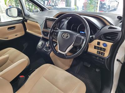 2014 Toyota Noah - Thumbnail