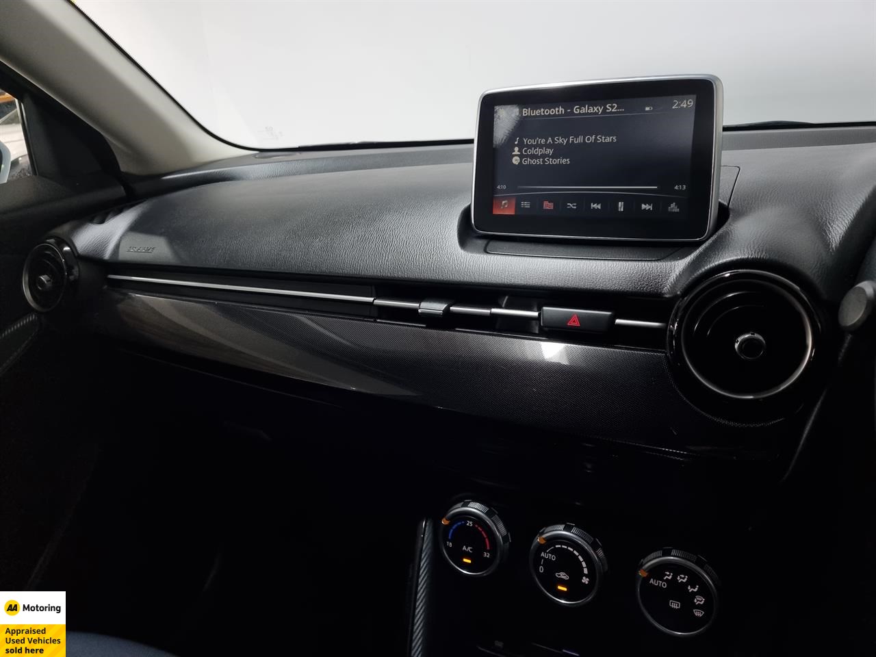 2015 Mazda Demio